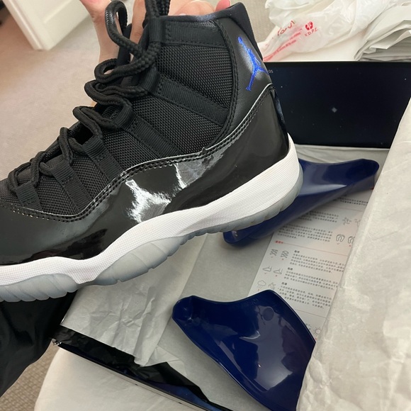 Air Jordan 11 Retro ‘ Space Jam ‘ - Picture 7 of 8